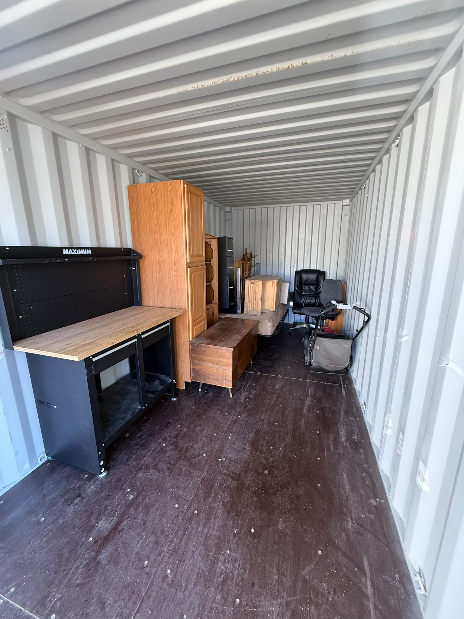 Household furniture and belongings in storage in Trail after a Sunningdale move